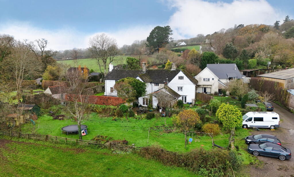 Main image of property: Warm Hill, Hennock, Bovey Tracey, Newton Abbot, TQ13 9QH