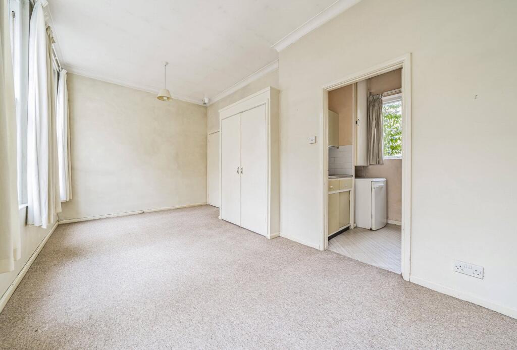 Apartment in Bath, Kingsmead - View 4