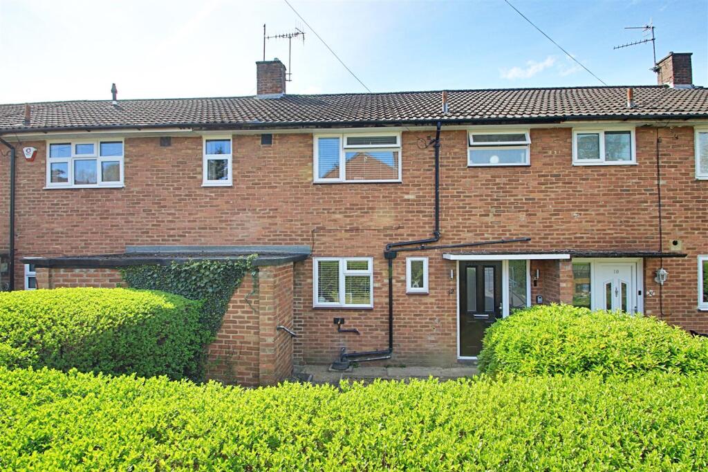 Main image of property: Pond Road, Hemel Hempstead