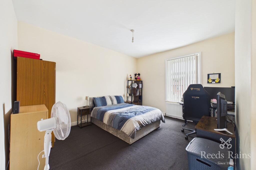 Kensington Street, Hyde, Greater Manchester, SK14 photo 4