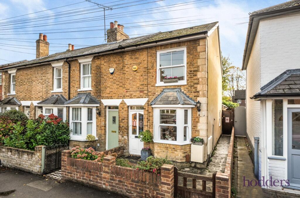 3-bed terraced on Chertsey, Surrey, KT16, £470,000