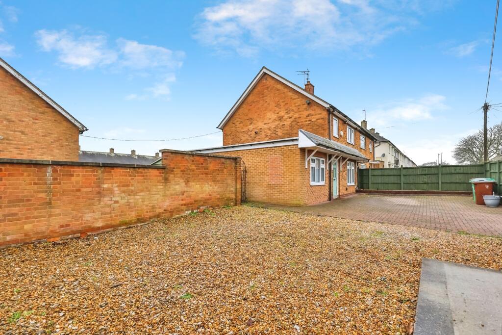 Colley Moor Leys Lane, Clifton, Nottingham, NG11 photo 4