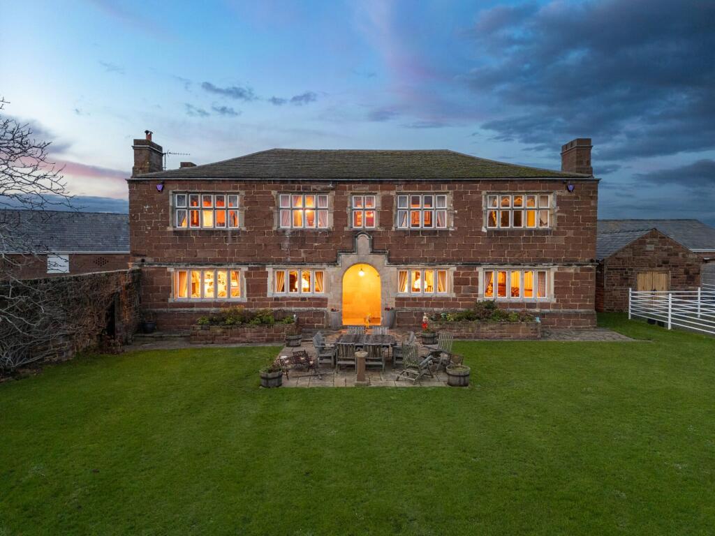 Oldfield Manor Farm, Oldfield Lane, Wirral, CH48 1PN photo 3