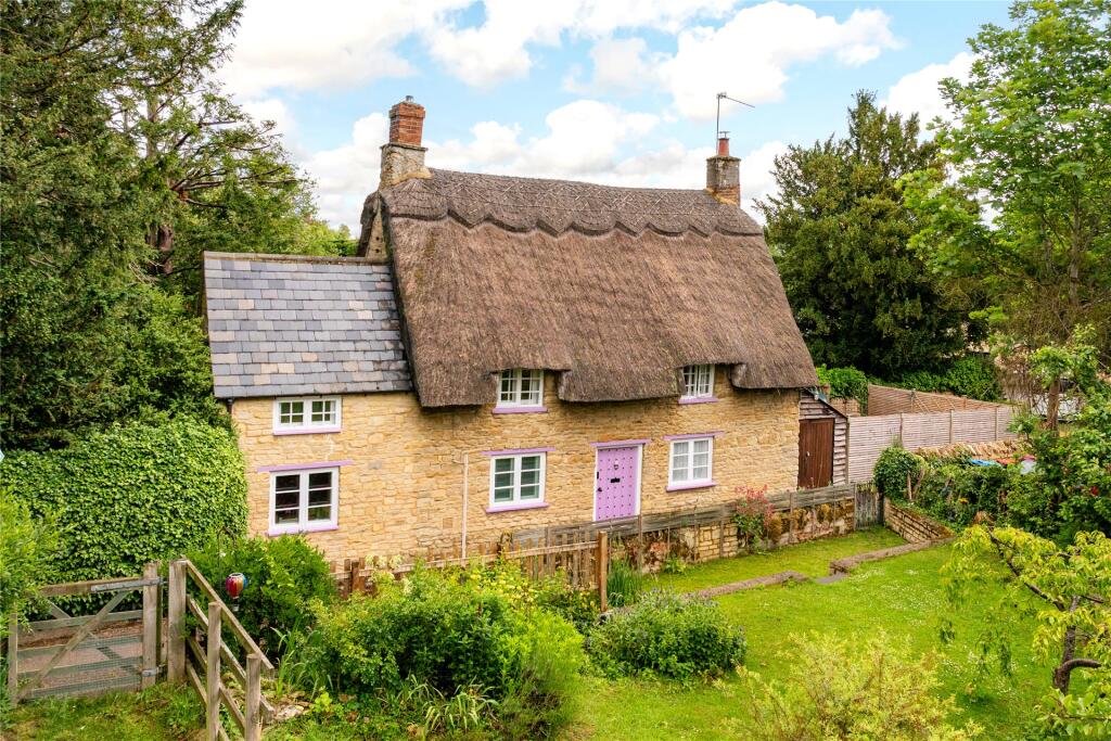 Main image of property: Dag Lane, Stoke Goldington, Buckinghamshire, MK16