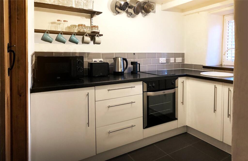 Caer Berllan, Braichmelyn, Bethesda, Bangor, LL57 photo 3