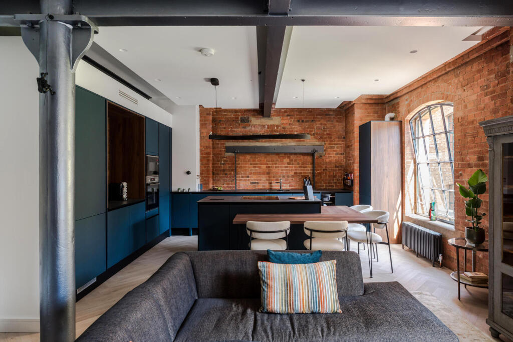 Main image of property: Morris Road, London