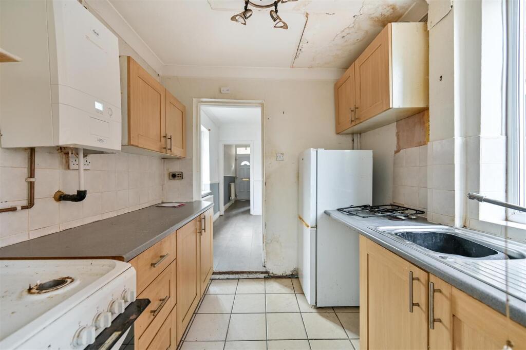 House in Reading, Dee Park - View 3
