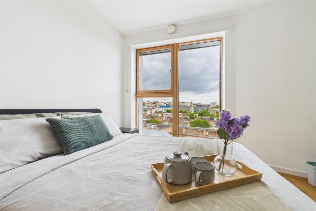 Apartment in Bristol, Finzels Reach, Broadmead - View 4