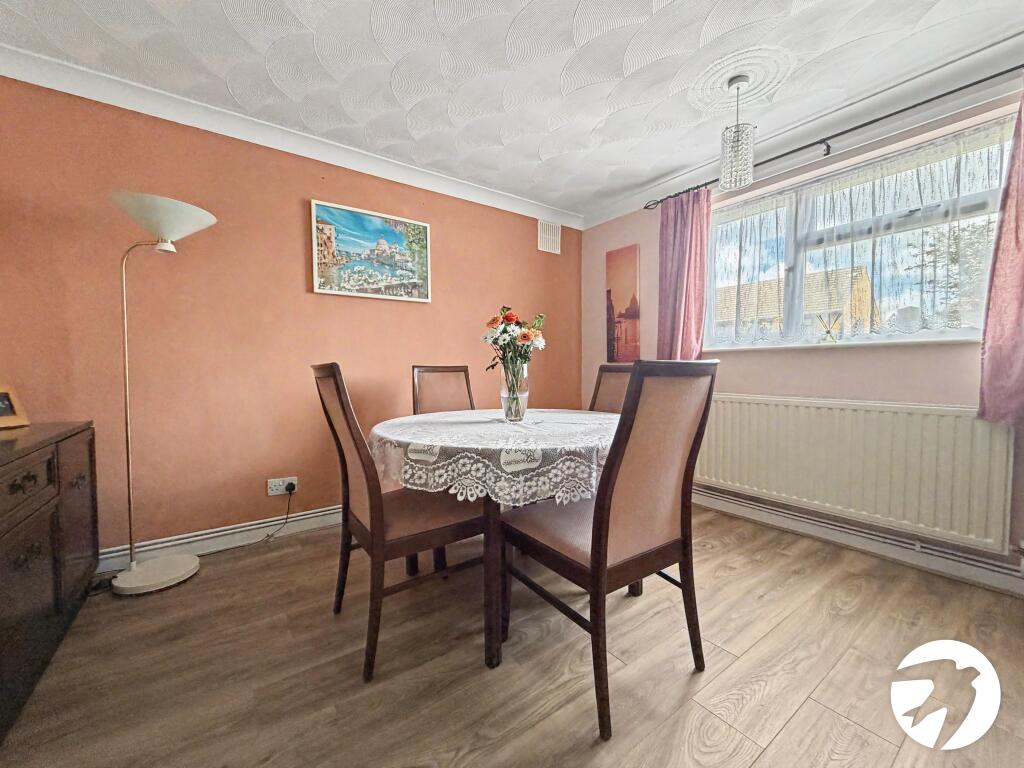 Apartment in Chatham, Medway - More