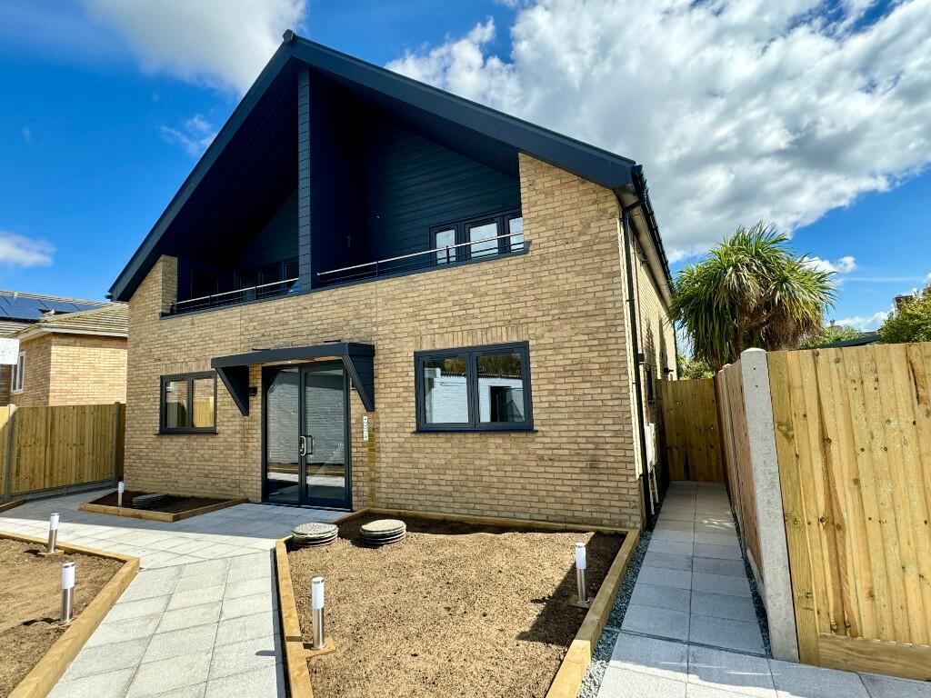 Main image of property: High Street, Gillingham, Kent, ME8