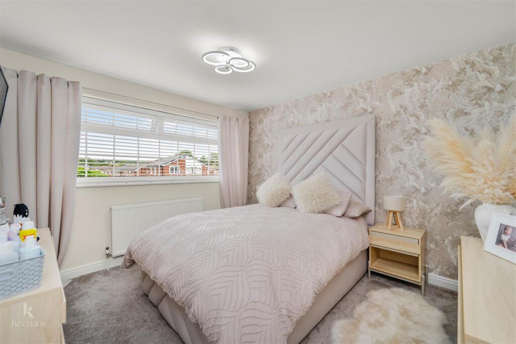 House in Bury, Black Lane - View 5