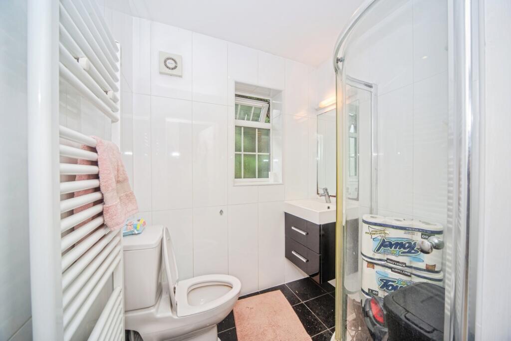 House in Southampton - View 5