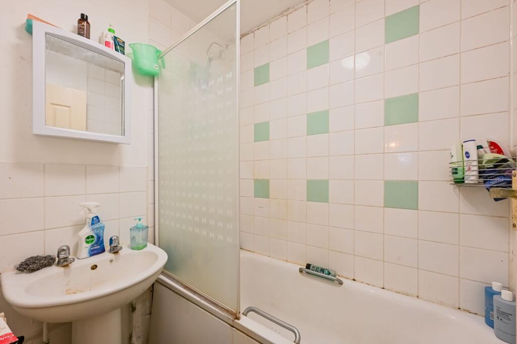 Apartment in London, Millwall, Canary Wharf - More