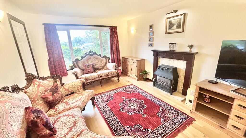 House in Oldham - View 4