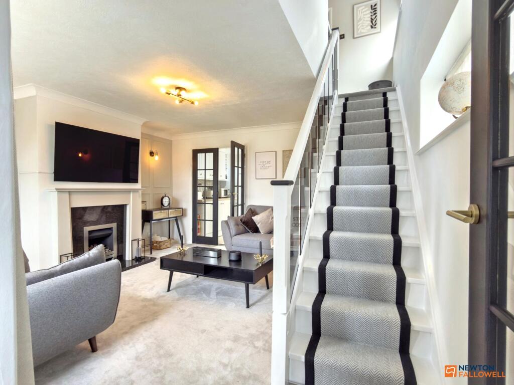 St. Denys Crescent, Ibstock, LE67 photo 2