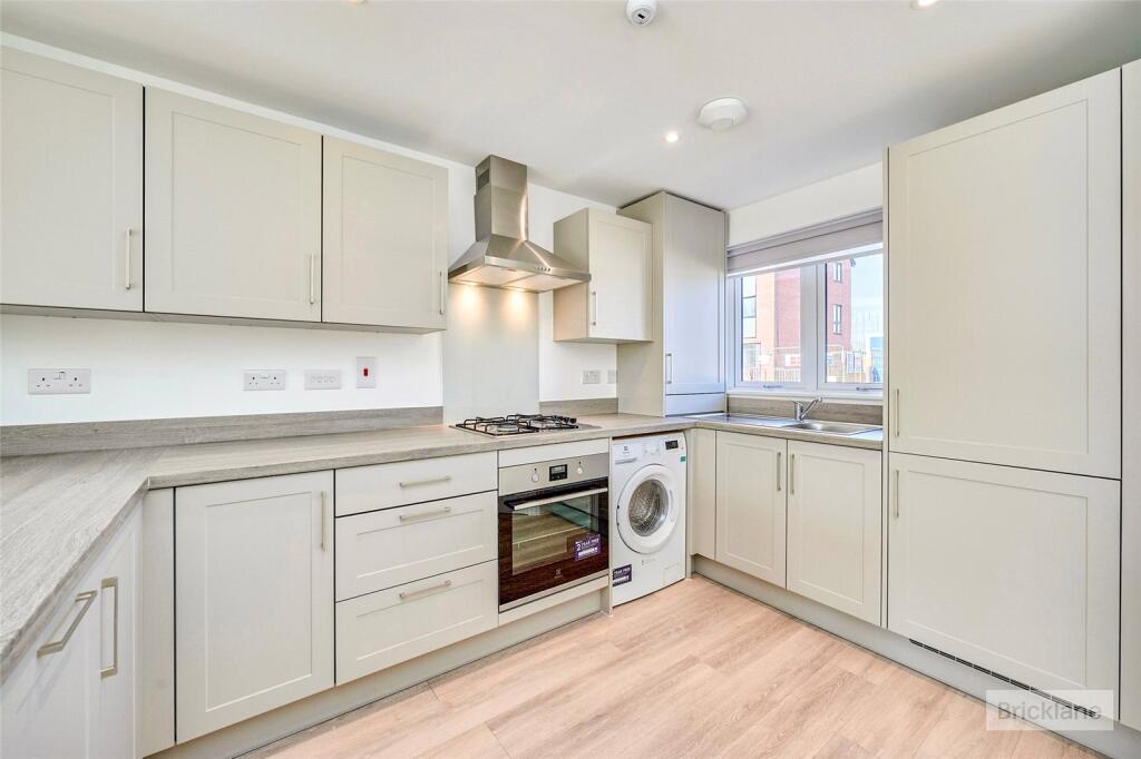 Boultwood Way, Bishop's Stortford, Hertfordshire, CM23 photo 2