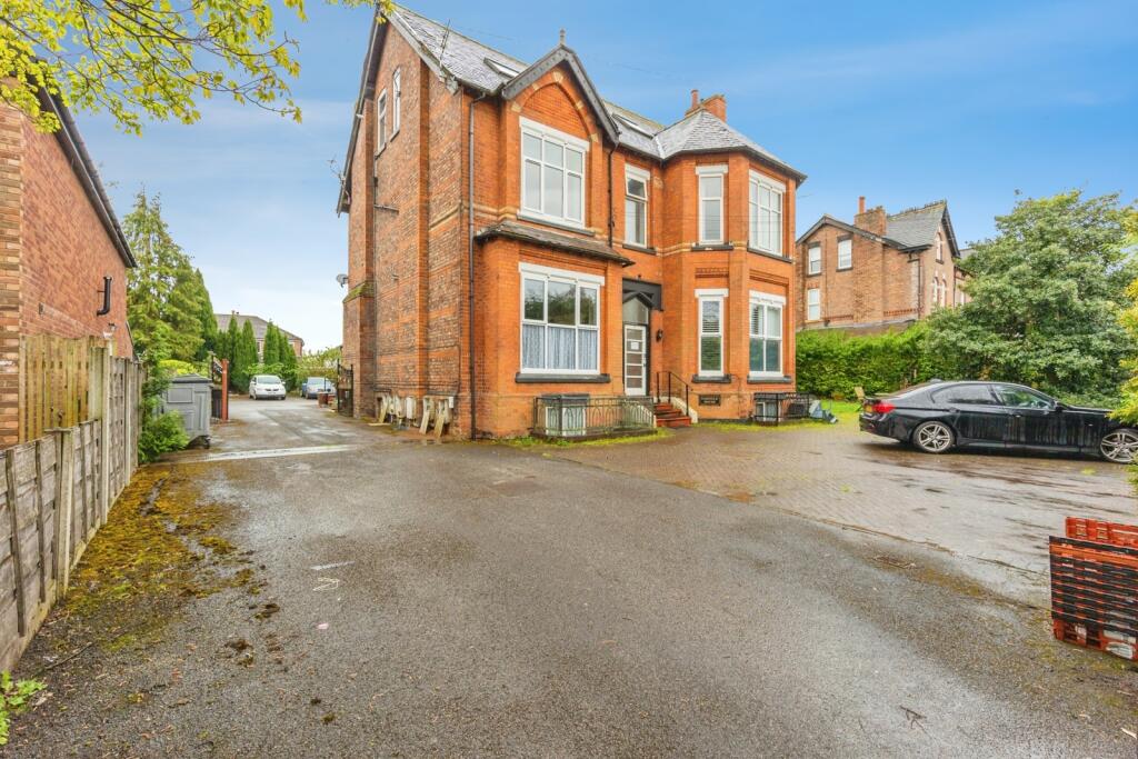 Main image of property: Queens Road, Sale, Greater Manchester, M33