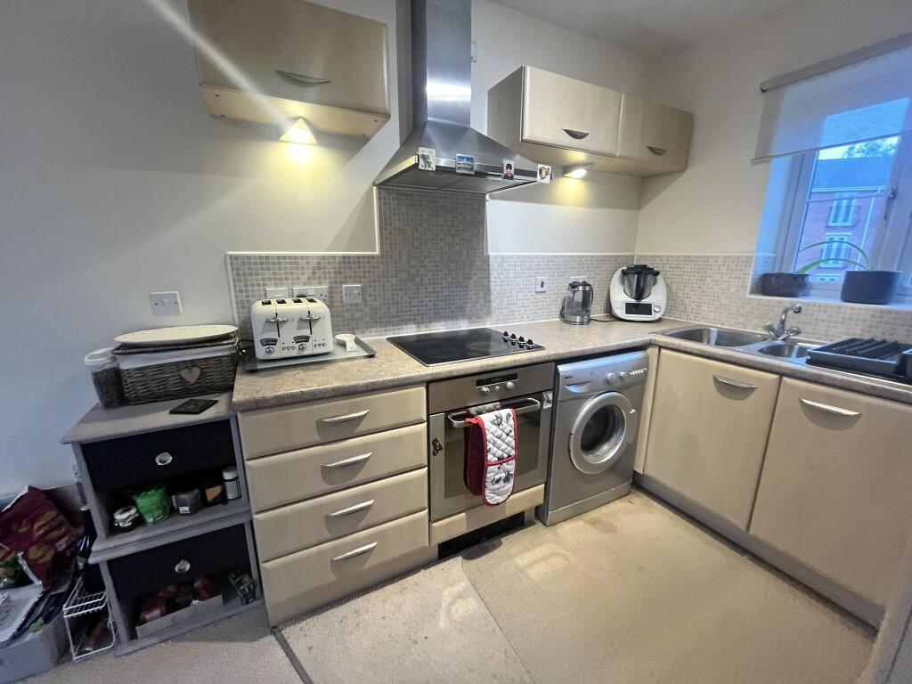 Apartment in Cardiff - View 4
