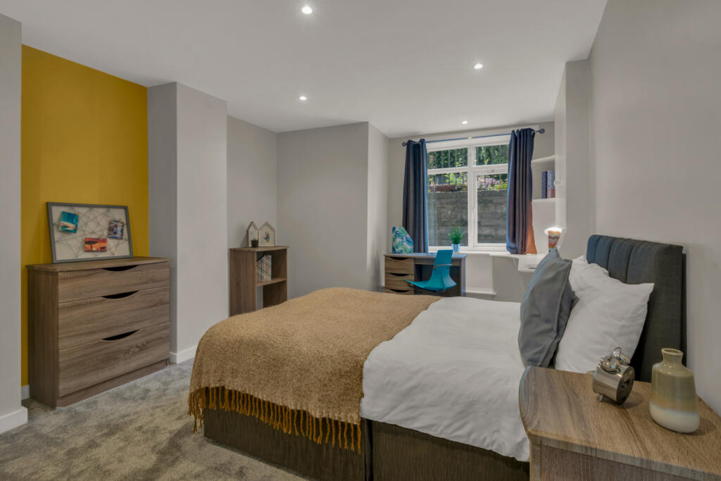 House in Leeds - View 4