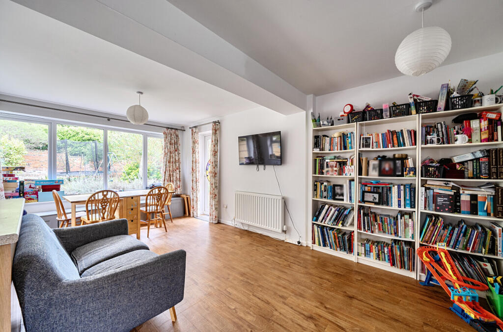 House in Faringdon, Great Faringdon - View 4