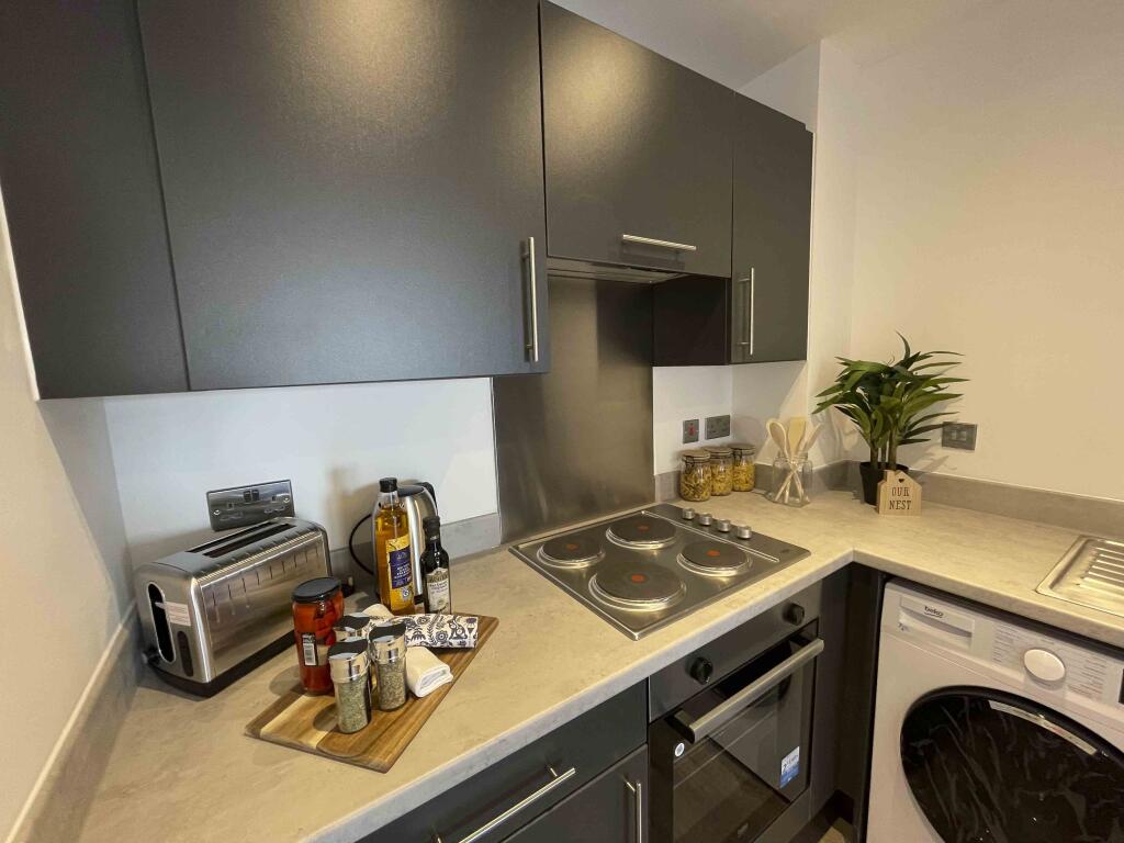 Apartment in Liverpool - More