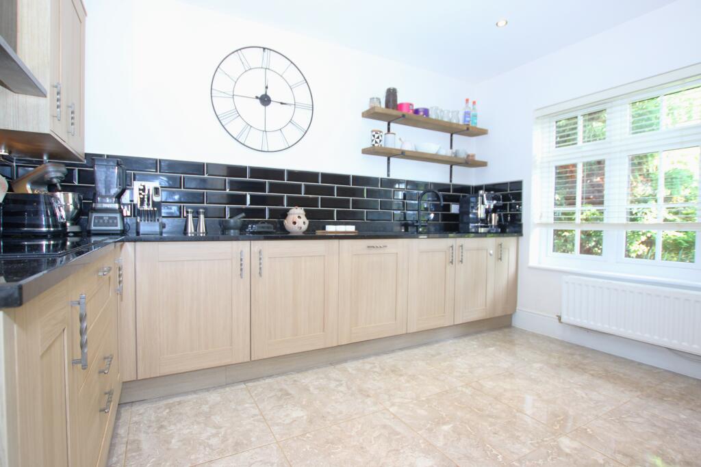 House in Northampton - View 3