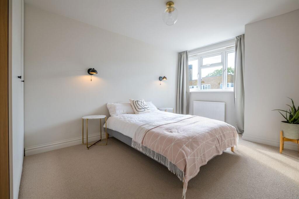Apartment in London - View 5