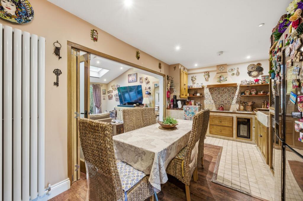 House in Cambridge, Cherry Hinton - View 3