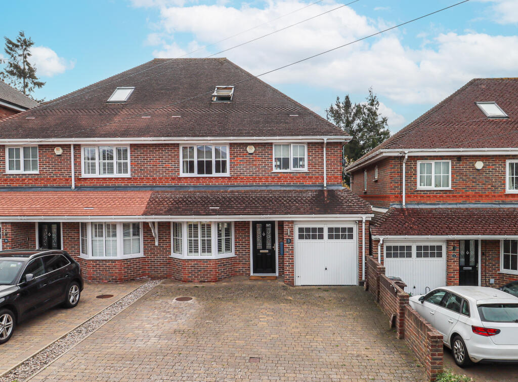 Additional image 26 of Pipers Avenue, Harpenden, Hertfordshire, AL5