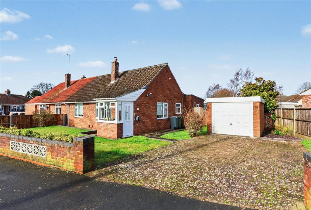 Main image of property: Hawthorne Avenue, Hellesdon, Norwich, Norfolk, NR6