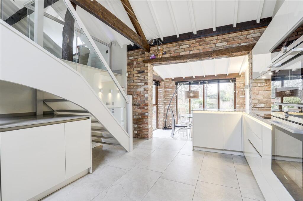 House in Nottingham, Tollerton - View 2