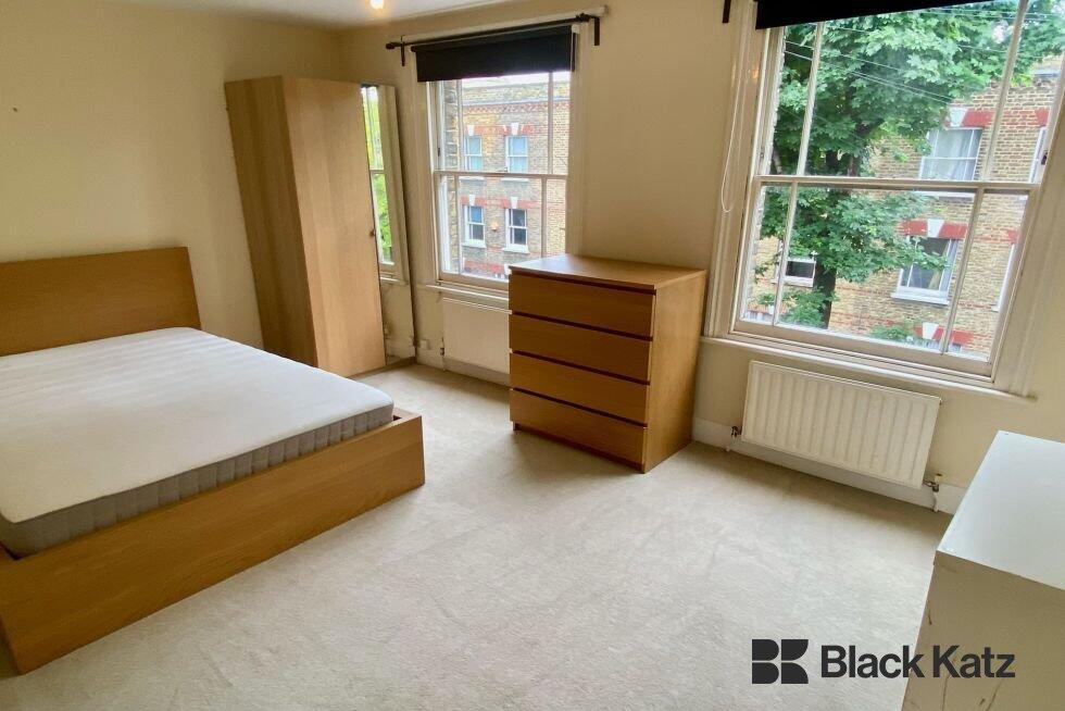 Apartment in London - View 5