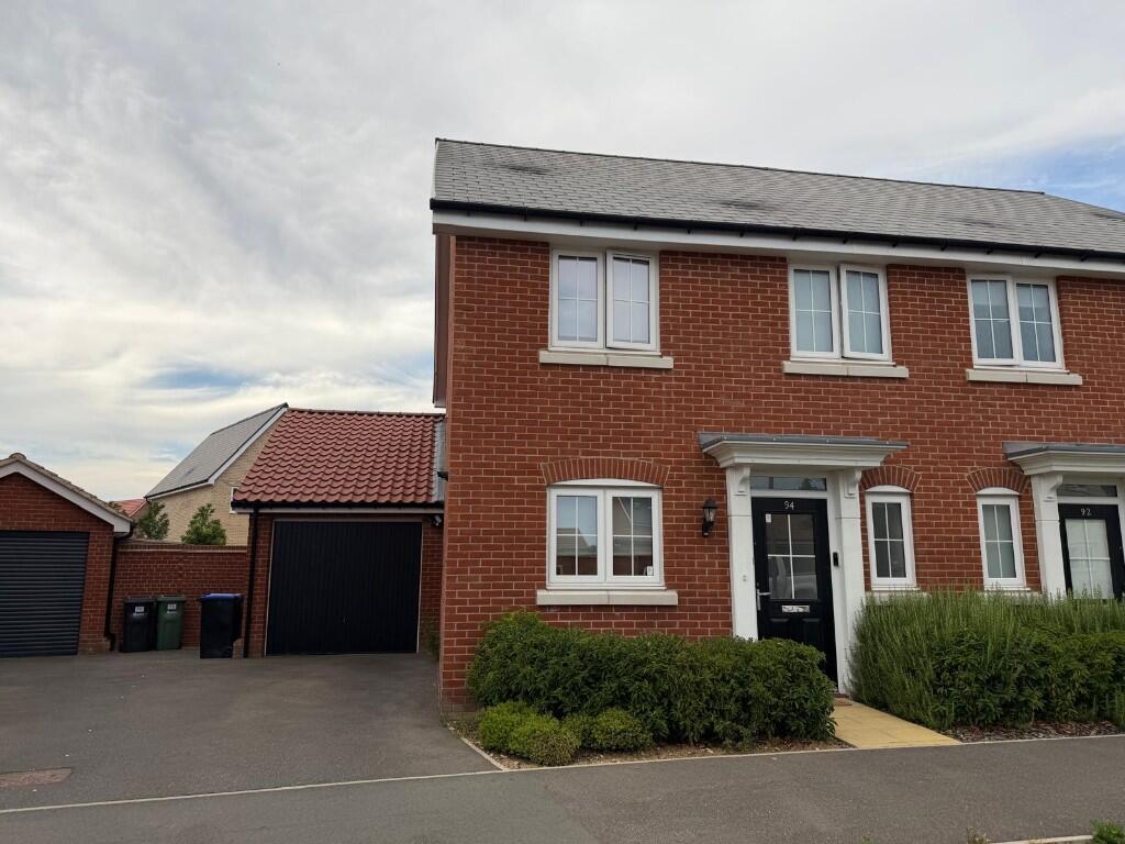 Main image of property: Dovehouse Field, Braintree, Essex, CM77