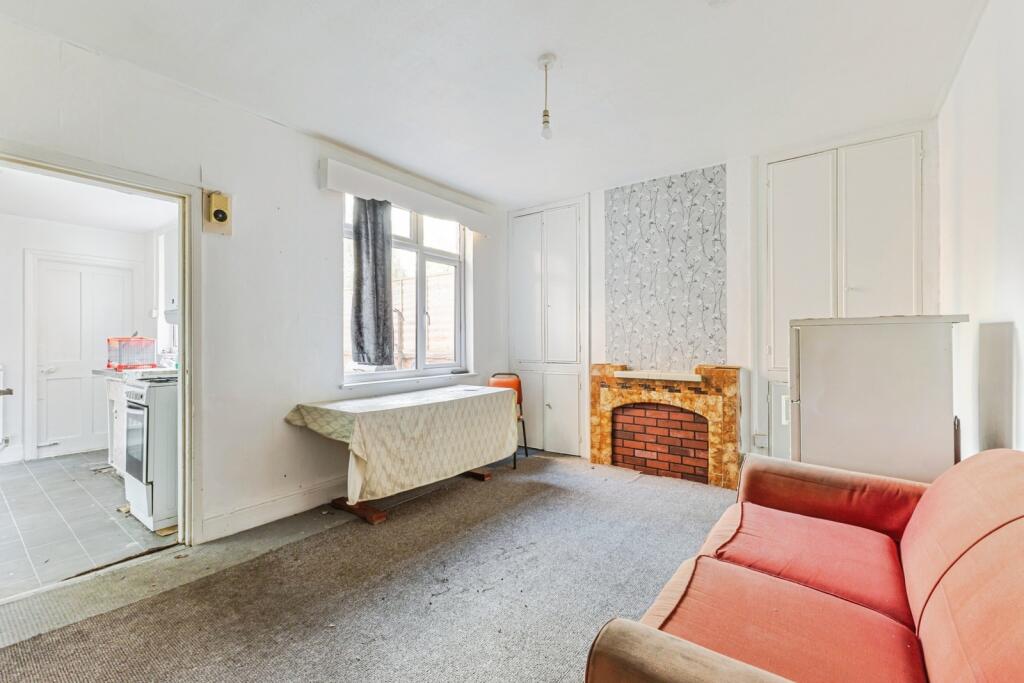 House in Northampton, Semilong - View 2