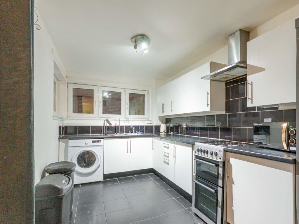 Main image of property: 0707L Hawkhill Close, Edinburgh, EH7 6AL