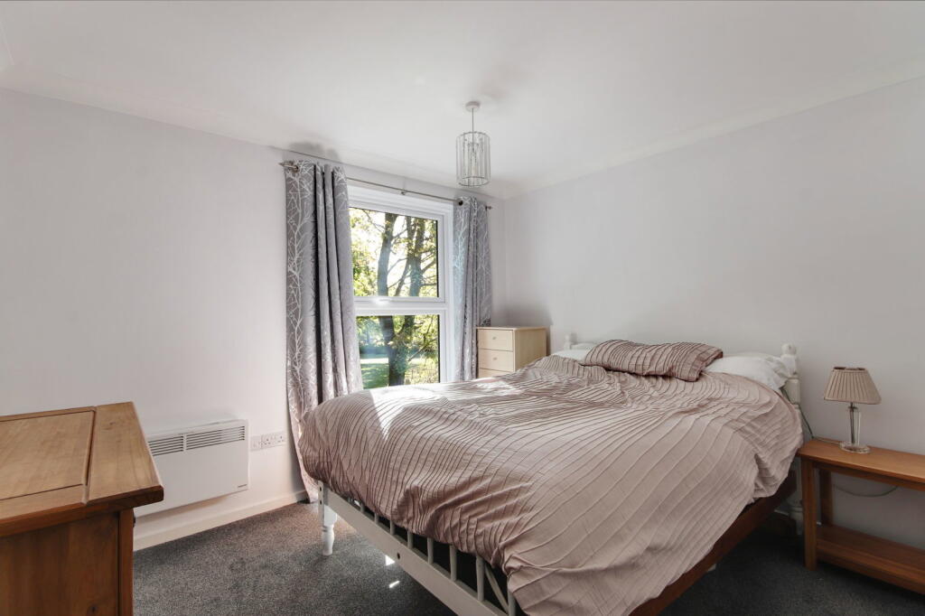 House in Sevenoaks, Ash-cum-Ridley - More