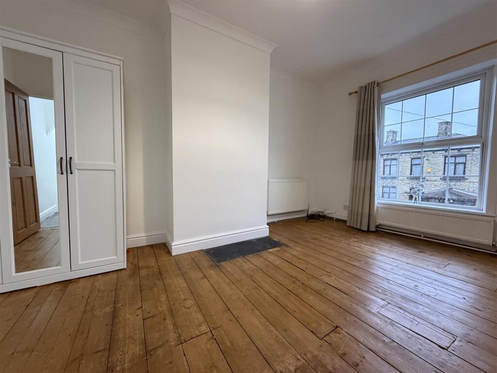 Additional image 4 of Preston Buildings, Scholes, Cleckheaton, BD19 6EJ