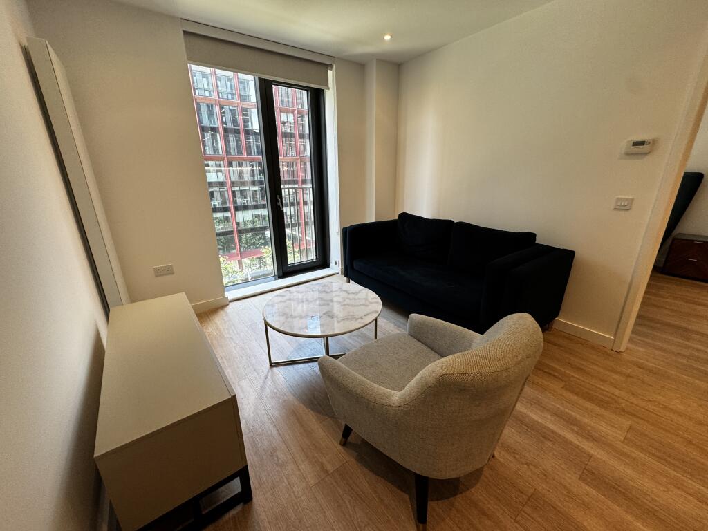 Apartment in Manchester, City Centre - View 4