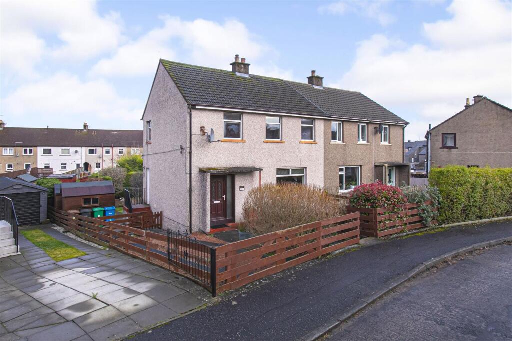 Main image of property: 8 Weir Avenue, Cowdenbeath, KY4 9NX