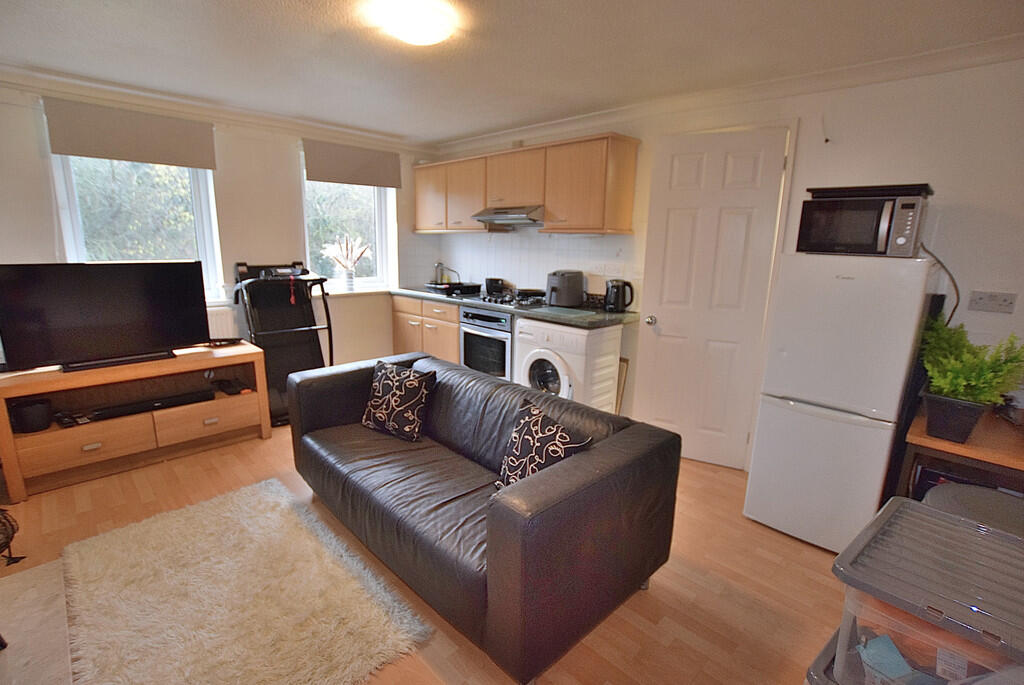 Alexandra Way, Richmond photo 2