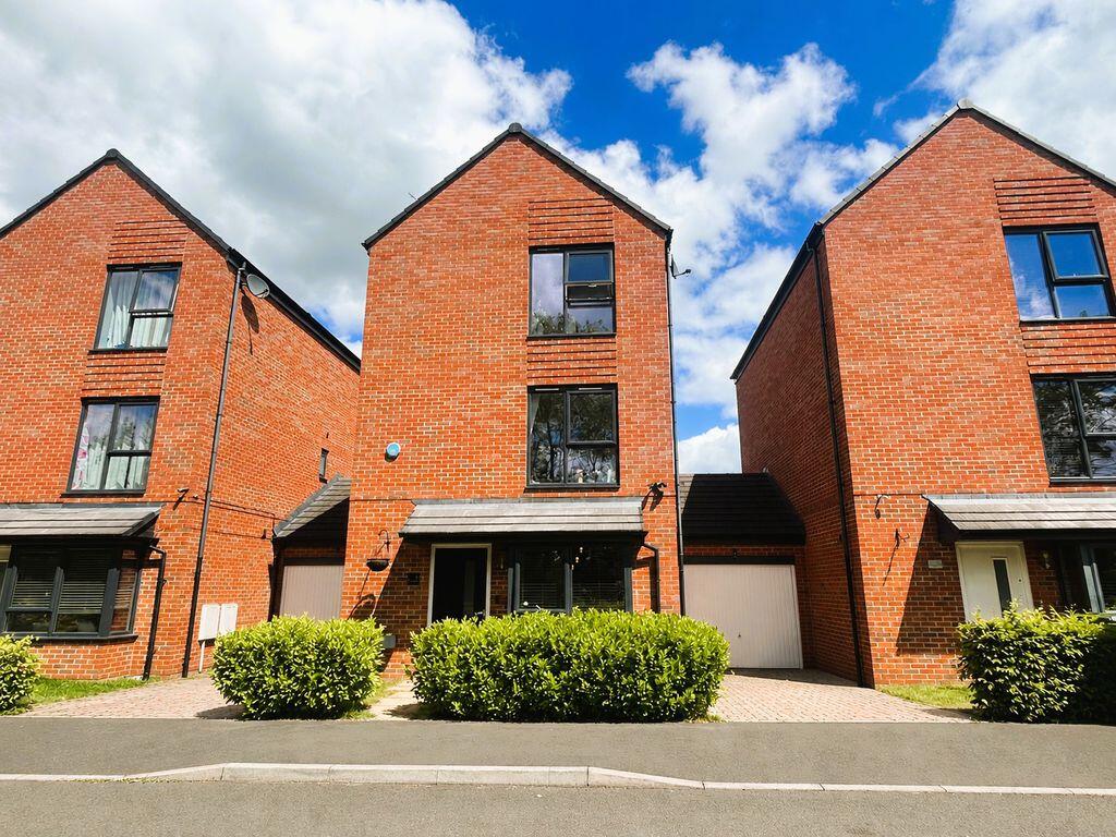Main image of property: Mooring Lane, Brownhills, Walsall WS8 6FJ