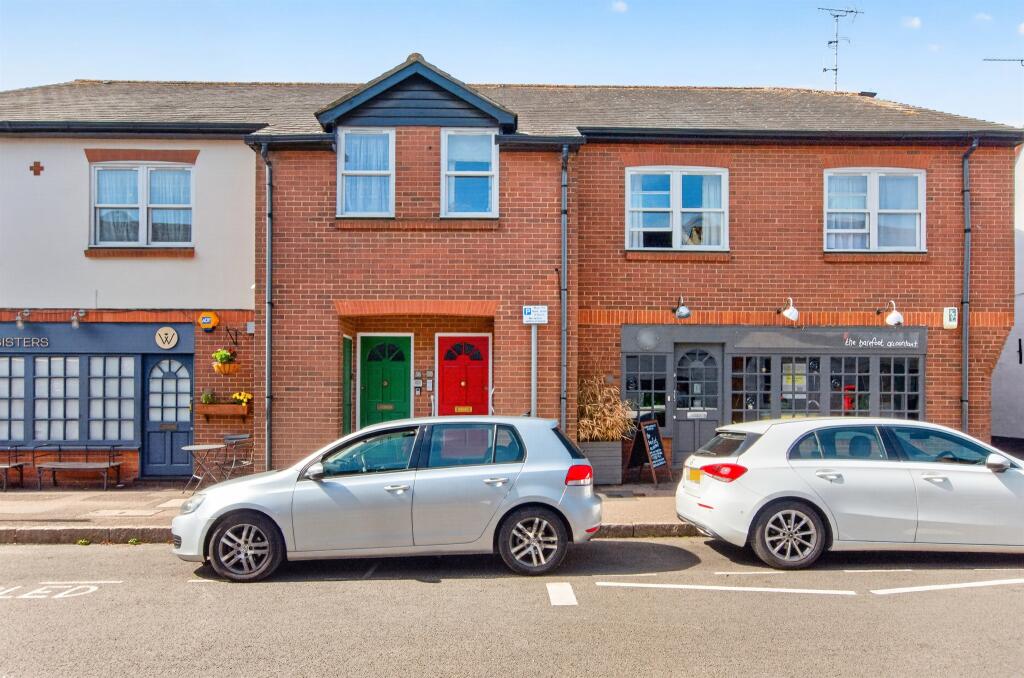 Apartment in St Albans - View 4