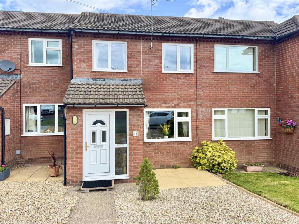 Main image of property: 31a Glebe Road, Bayston Hill, Shrewsbury, SY3 0PJ