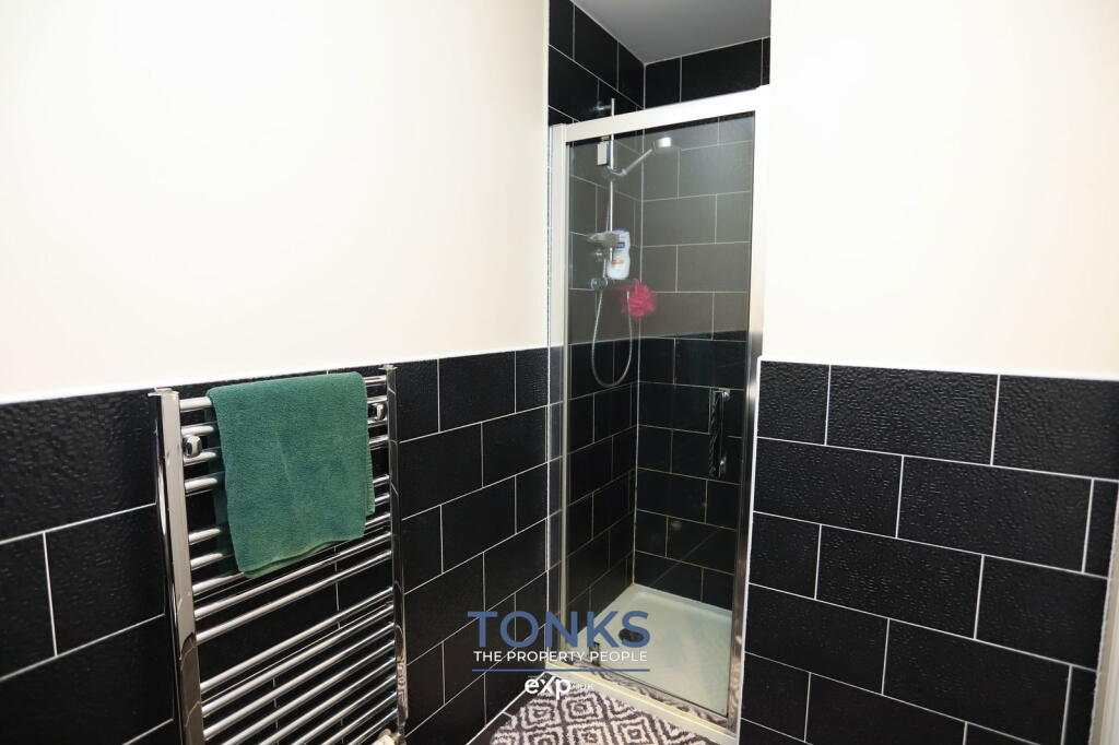 Additional image 13 of Old College Avenue, Oldbury, B68 8BG