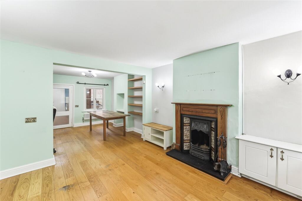 Duke Street, Aspley Guise, Bedfordshire, MK17 photo 2