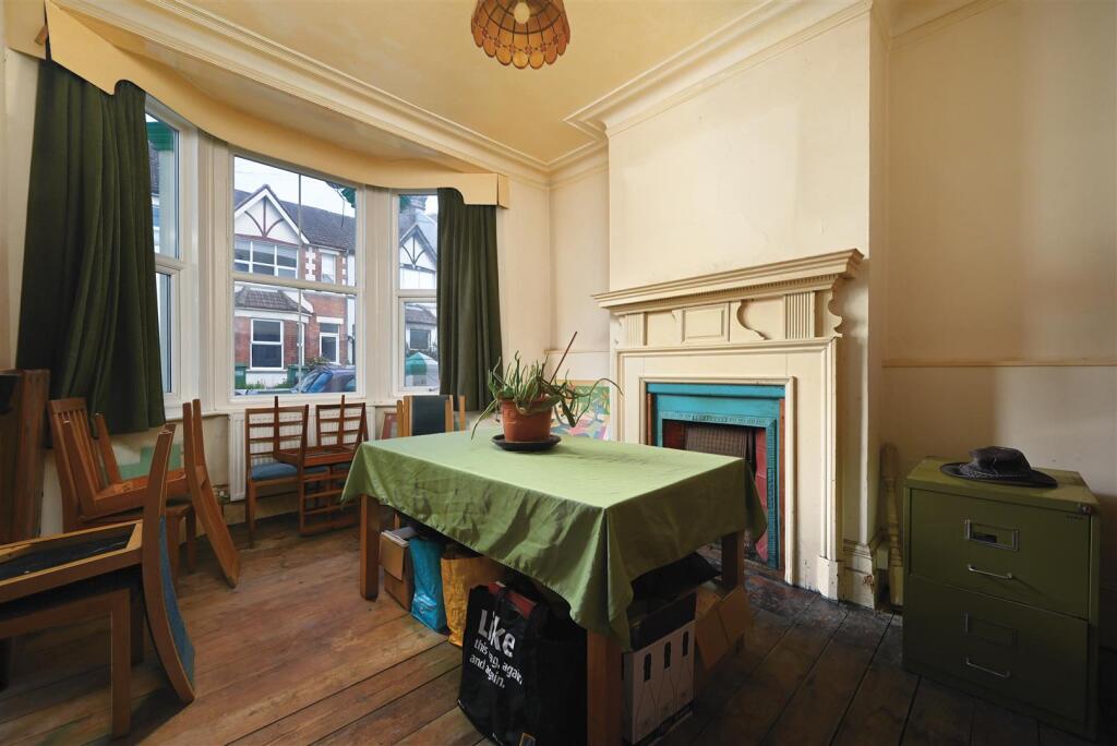 House in Tonbridge - View 2