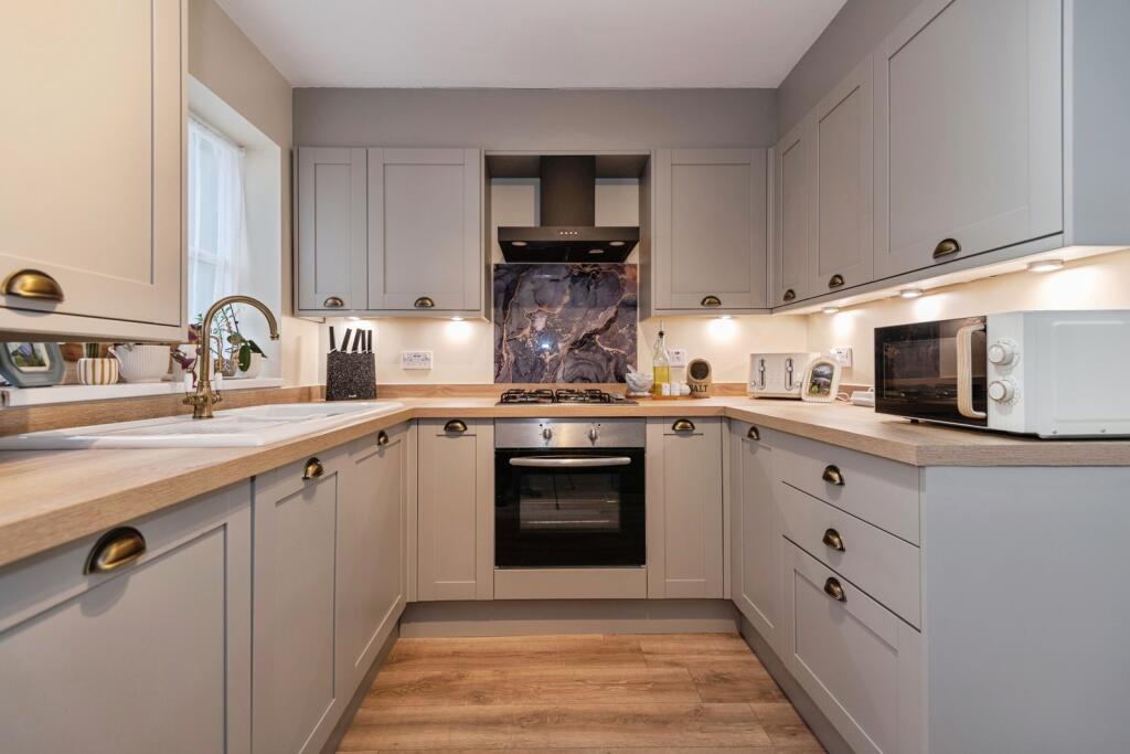 Leeward Close, BRIDGWATER, Somerset, TA6 photo 3