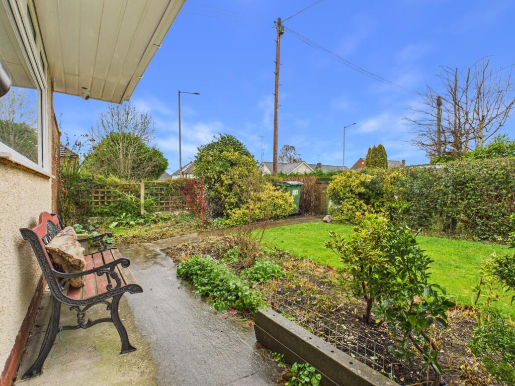 Hermitage Avenue, Romiley, Stockport, SK6 4JH photo 3