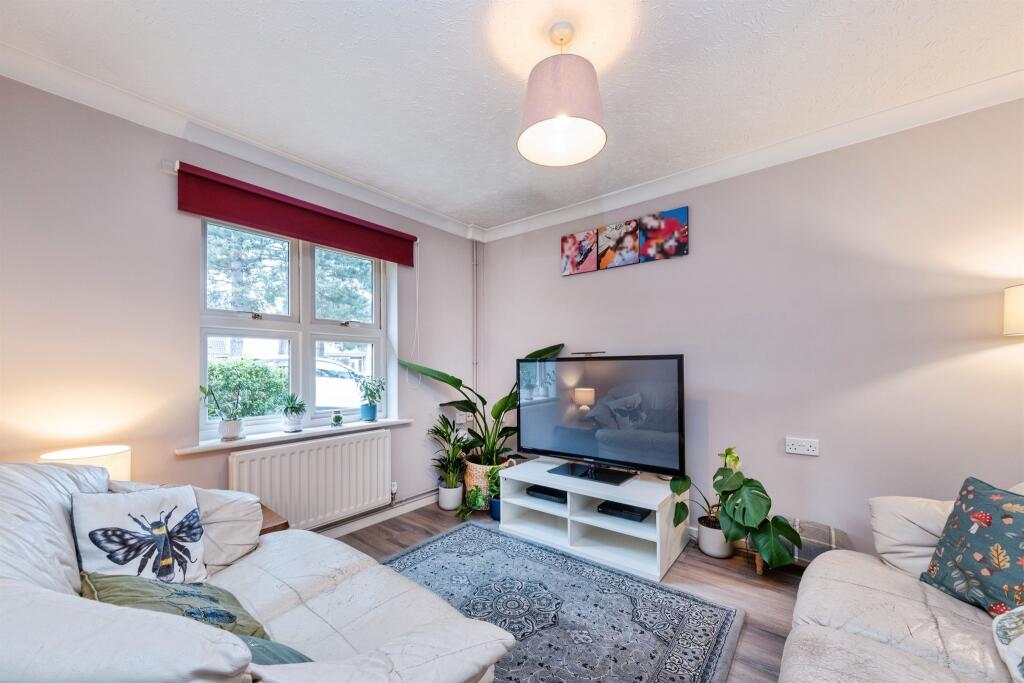 House in Milton Keynes, Monkston, Kents Hill, Monkston and Brinklow - View 2