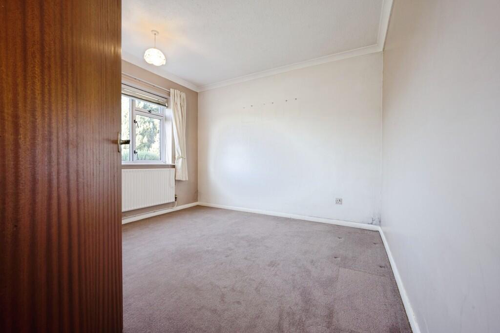 Apartment in Luton - View 4